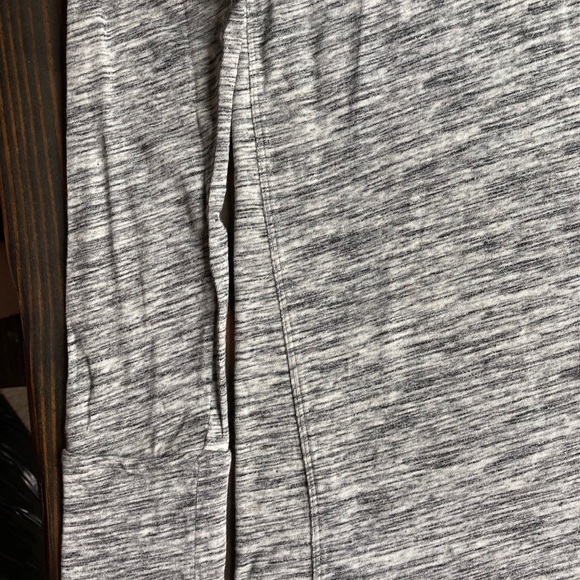 Women’s Gap Long Sleeve Shirt - Picture 2 of 5